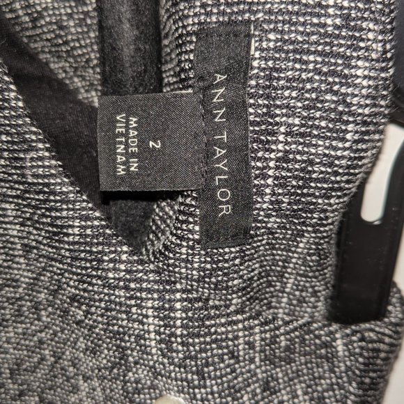 Ann Taylor Dress Size 2 - Picture 3 of 4